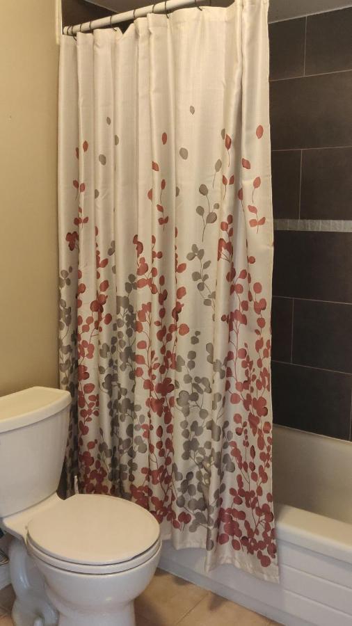 The Comfort Stay At City Of Pickering Kültér fotó